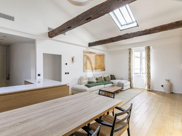Location Appartement 3 pièces 89m² PARIS 6ème