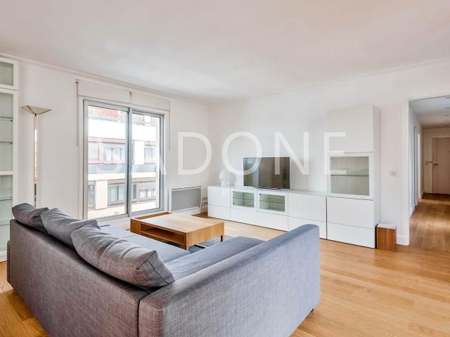 Location Appartement 3 pièces 93,83 m² à Neuilly sur Seine