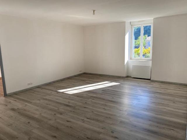 Location Appartement 3 pièces 93.93 m2 Bessèges