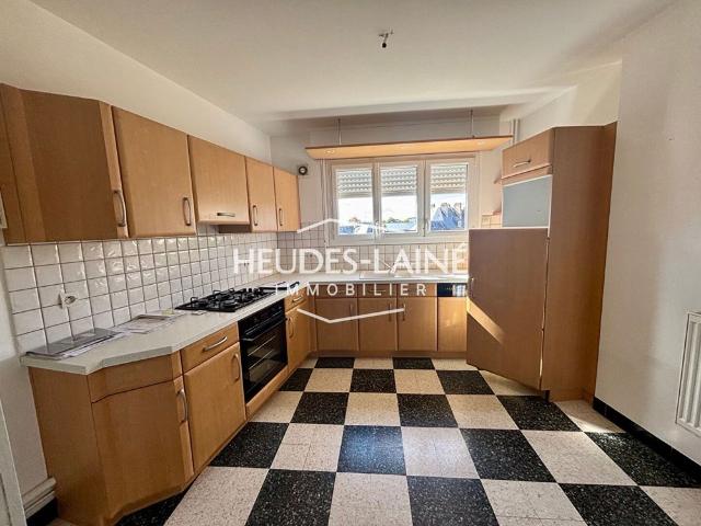 Location Appartement 3 pièces 93m² AVRANCHES 50300