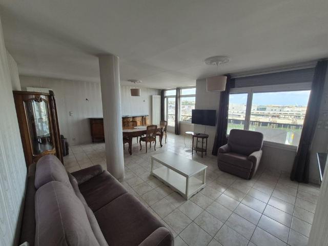 Location Appartement 3 pièces 90m² BOULOGNE SUR MER 62200
