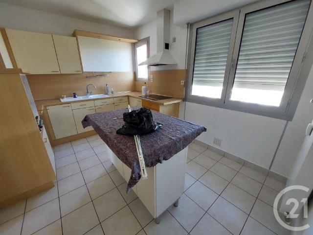 Location Appartement 3 pièces 90m² BRIVE LA GAILLARDE 19100