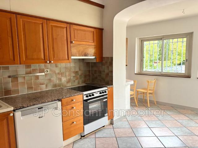 Location Appartement 3 pièces 90m² LA CIOTAT 13600