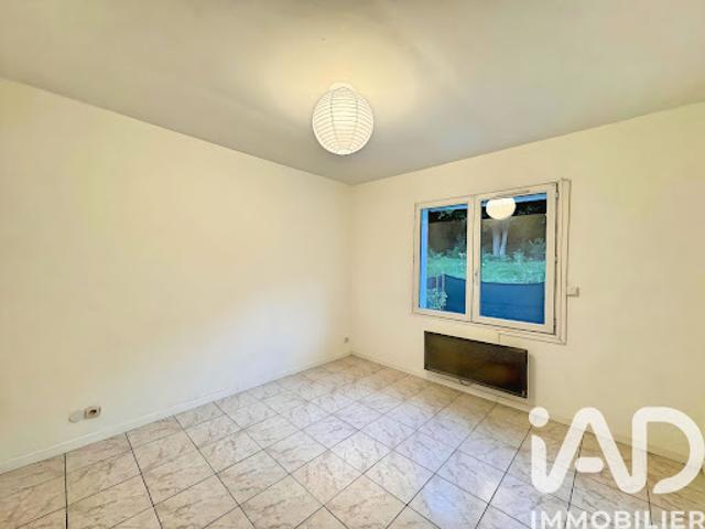 Location Appartement 3 pièces 91 m2 Saclas