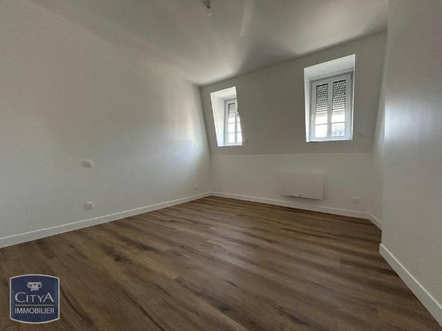 Location Appartement 3 pièces 91m² CAMBRAI 59400