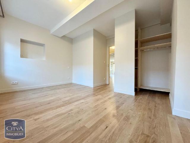 Location Appartement 3 pièces 91m² LYON 1er