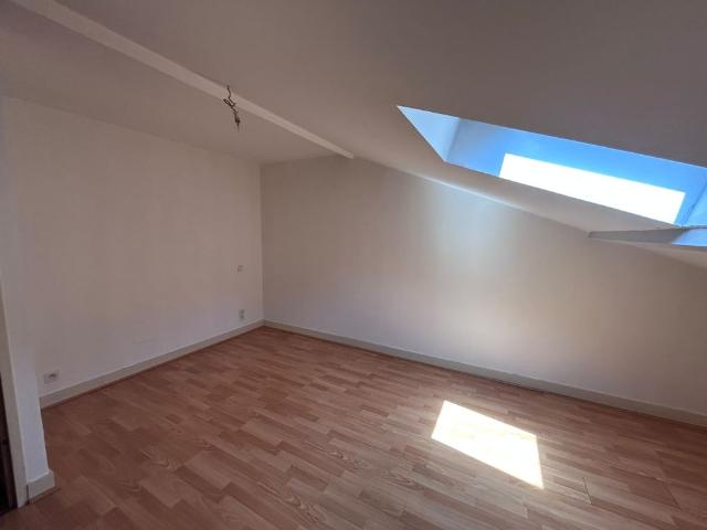Location Appartement 3 pièces 91m² SOUILLAC 46200