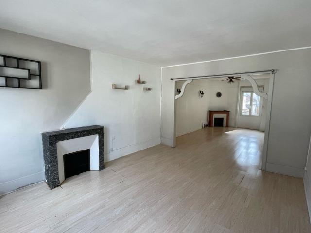 Location Appartement 3 pièces 97m² LA FERTE GAUCHER 77320