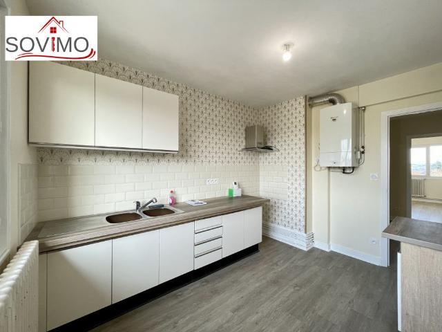 Location Appartement 3 pièces 97m² ST JUNIEN 87200