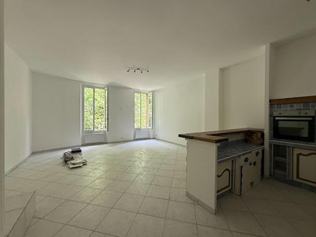 Location Appartement 3 pièces 94 m2 Auriol