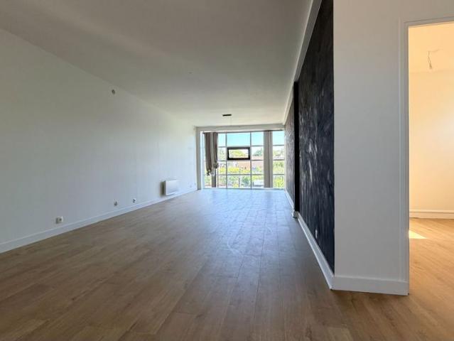 Location Appartement 3 pièces 94m²