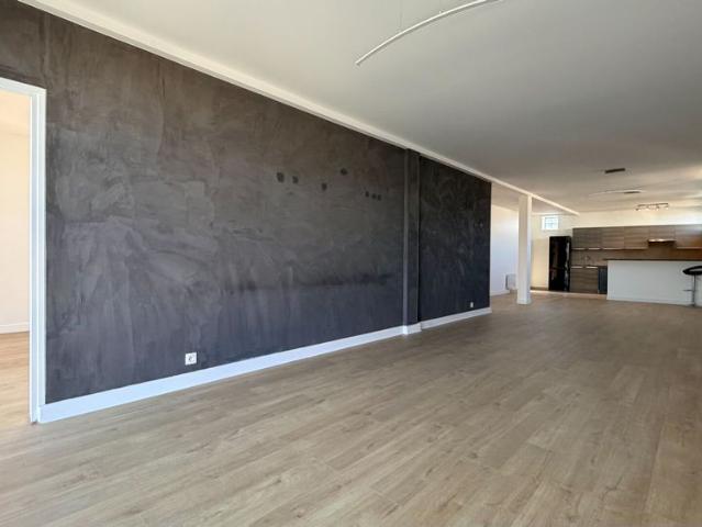 Location Appartement 3 pièces 94m²