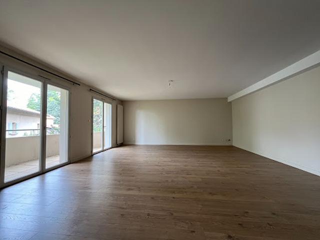 Location Appartement 3 pièces 95.48 m2 Saint Cyr au Mont d'Or