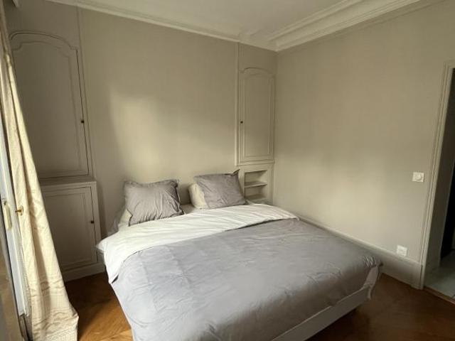 Location Appartement 3 pièces 95m² PARIS 3ème