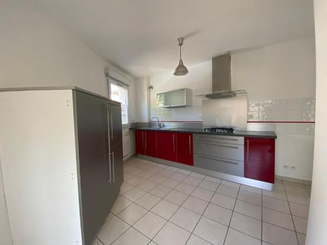 Location Appartement 3 pièces 95m² TOURNON SUR RHONE 07300