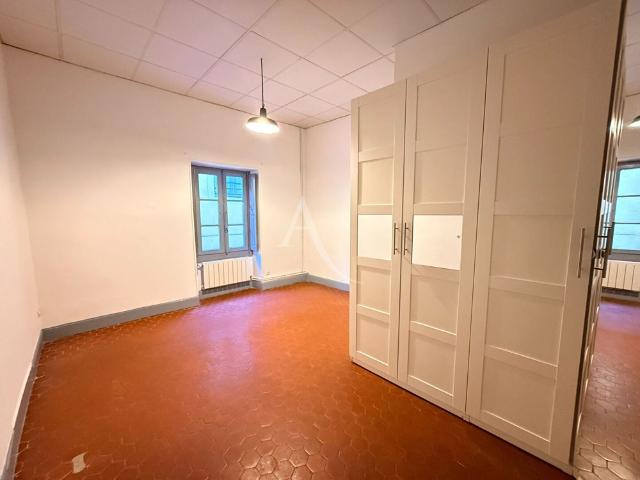 Location Appartement 3 pièces 96m²
