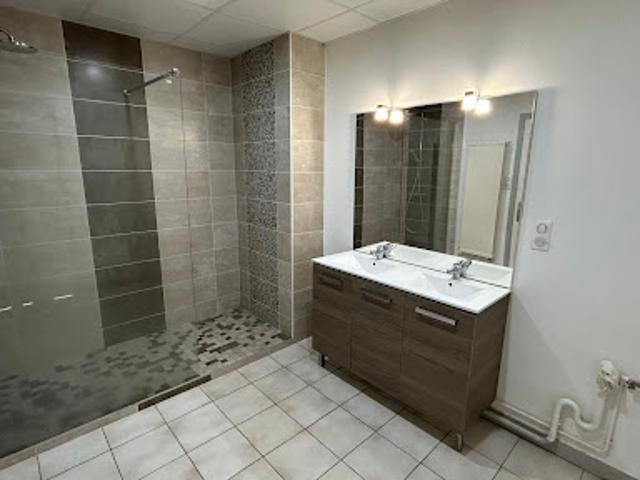 Location Appartement 3 pièces 98 m2 Saint die des vosges