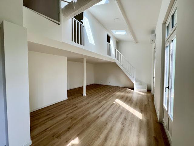 Location Appartement 3 pièces 98 m2 Sète