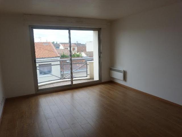 Location Appartement 3 pièces 0 m2 Talence