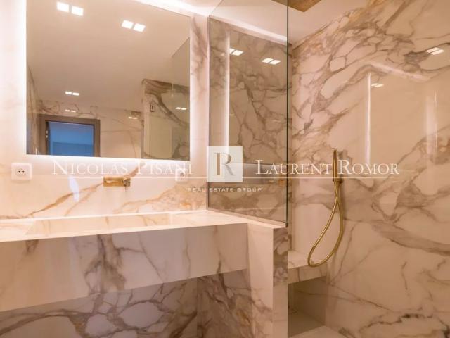 Location Appartement 3 pièces 100m² NICE 06000
