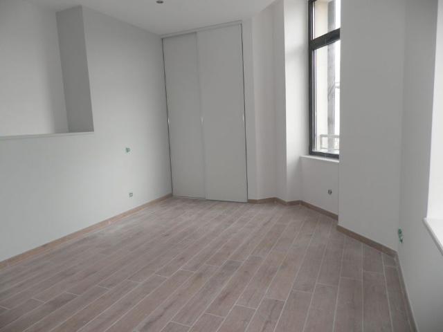 Location Appartement 3 pièces 100m²