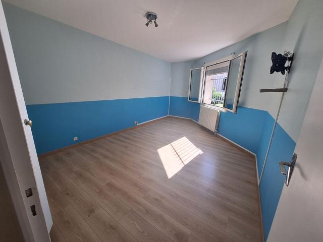 Location Appartement 3 pièces 101m²