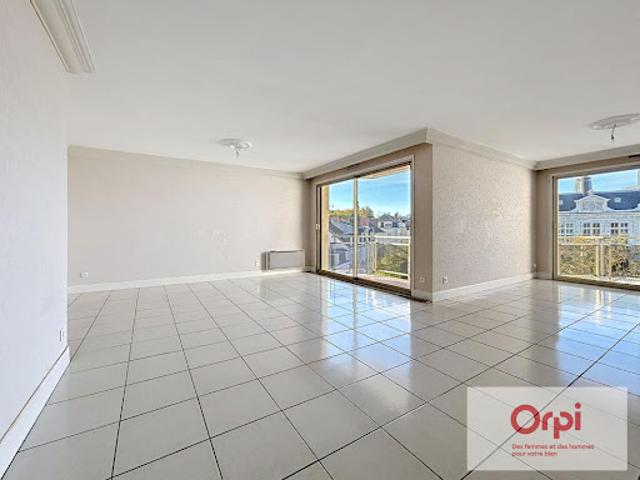 Location Appartement 3 pièces 104 m2 Montluçon