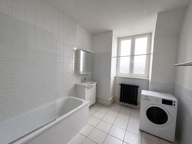 Location Appartement 3 pièces 105m²