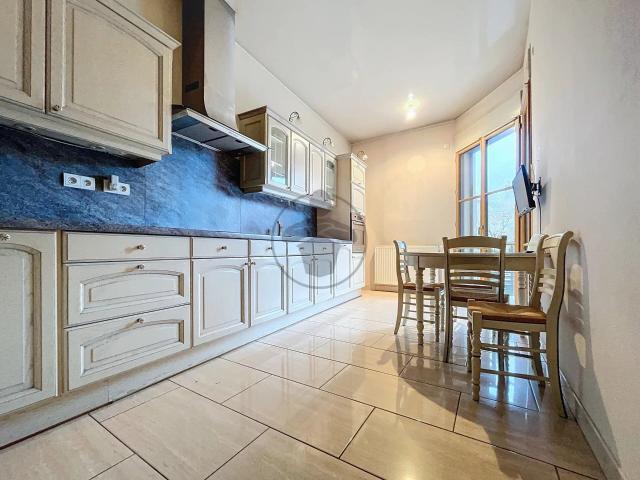 Location Appartement 3 pièces 109 m2 à Saint Quentin