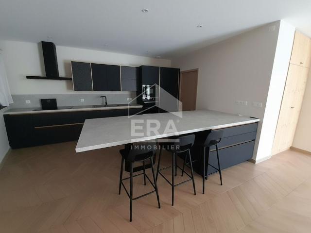 Location Appartement 3 pièces 114m²