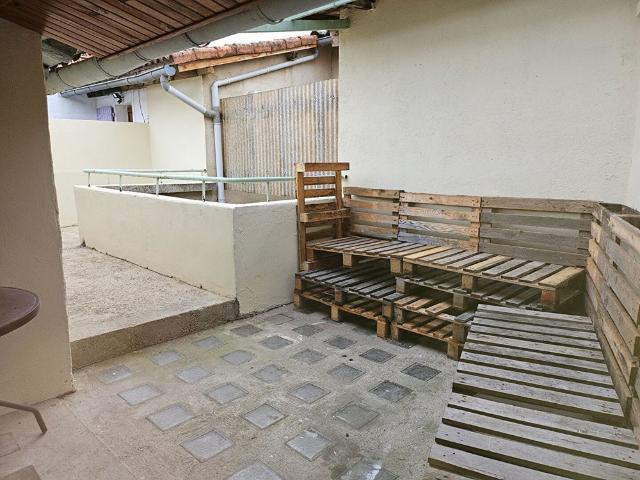 Location appartement 3 pièces, 116.00m², Saint Benoît de Carmaux