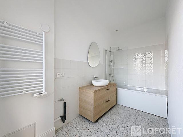 Location Appartement 3 pièces 117.86 m2 Merville