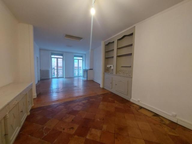 Location Appartement 3 pièces 119m² TOULOUSE 31000