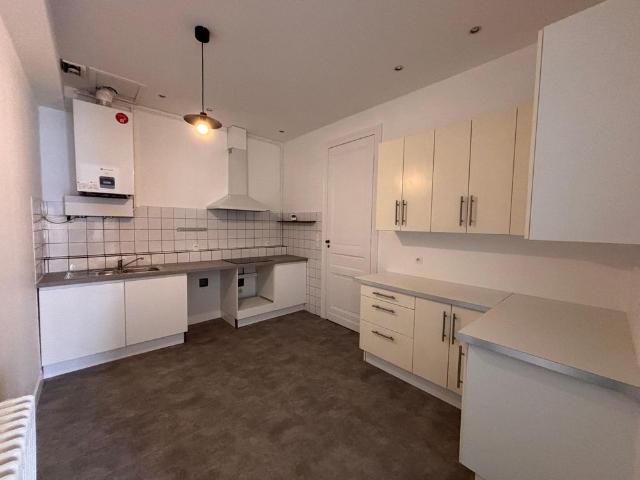 Location Appartement 3 pièces 125m² BORDEAUX 33000