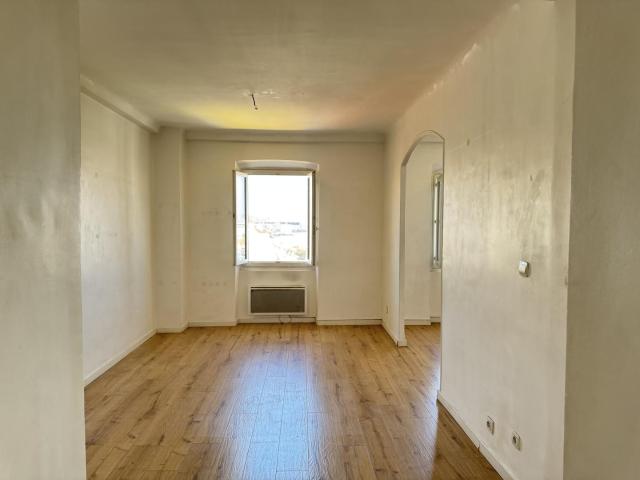 Location appartement 3 pièces 13007 Marseille
