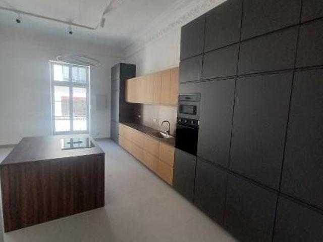 Location Appartement 3 pièces 150m² SETE 34200