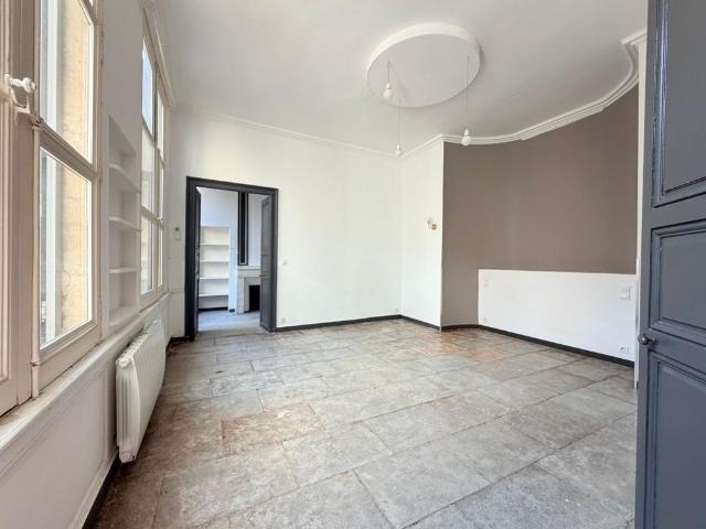 Location Appartement 3 pièces 152m² MONTPELLIER 34000