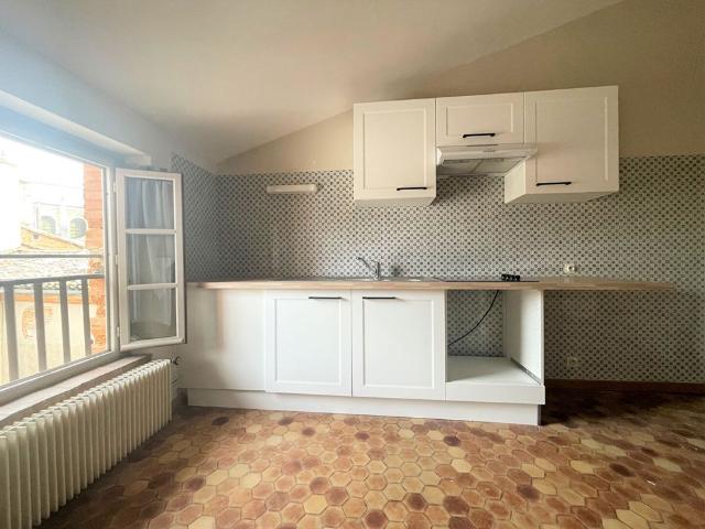 Location Appartement 3 pièces 159m²