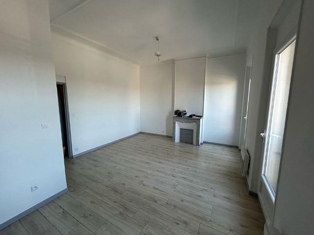 Location appartement, 3 pièces, 2 chambres, surface 54m²