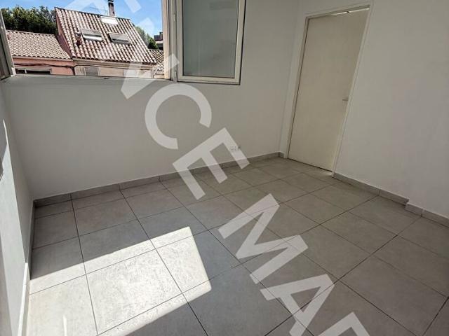 Location appartement, 3 pièces, 2 chambres, surface 55m²