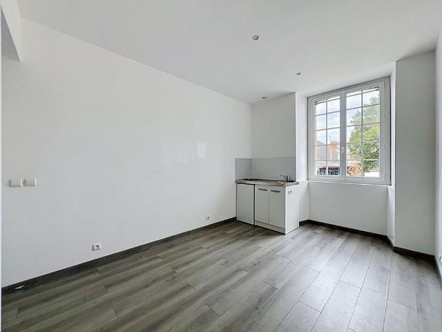 Location appartement 3 pièces, 37.86m², Angers