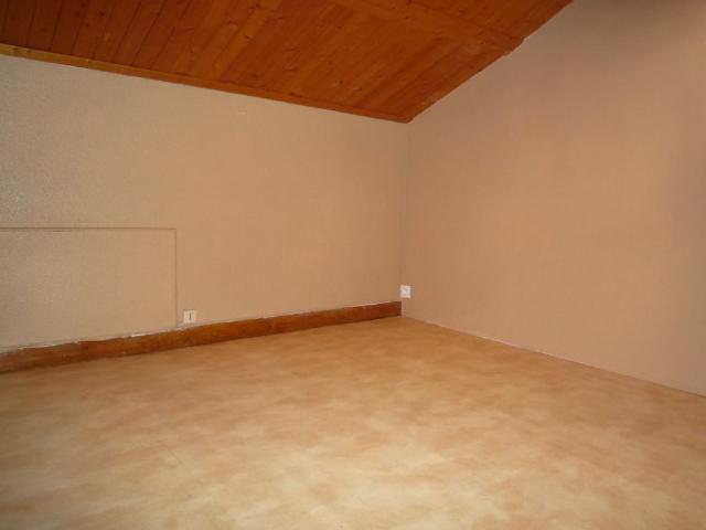 Location Appartement 3 pièces 36m² LE CHAMBON SUR LIGNON 43400