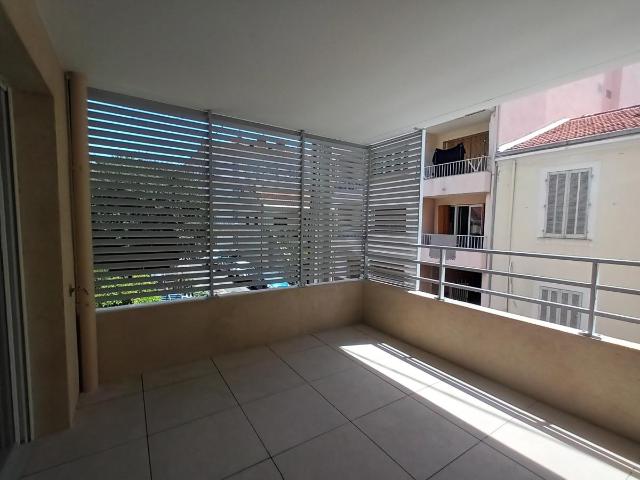 Location appartement 3 pièces TOULON 65m² à 977.07€/mois CDC Habitat