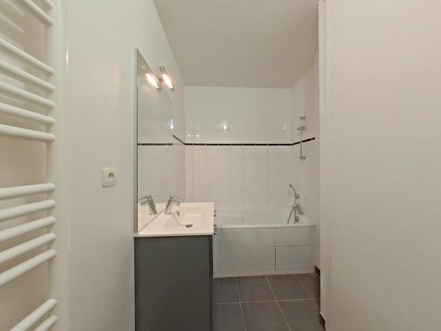 Location appartement 3 pièces TOURS 64m² à 718.07€/mois CDC Habitat