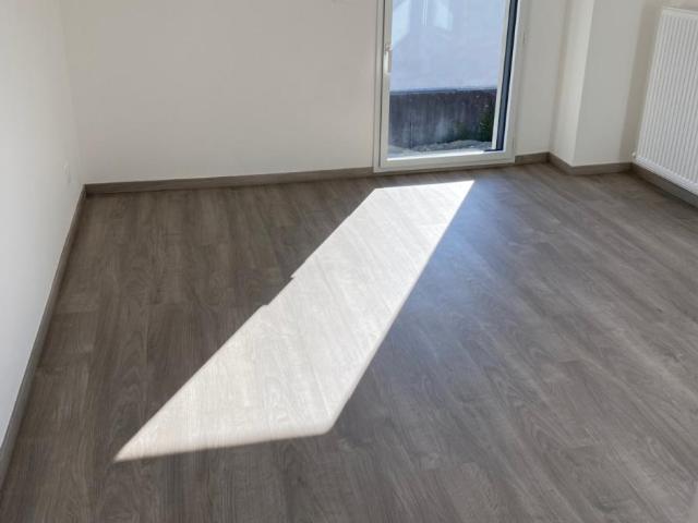 Location appartement 3 pièces VILLEURBANNE 69m² à 999.05€/mois CDC Habitat