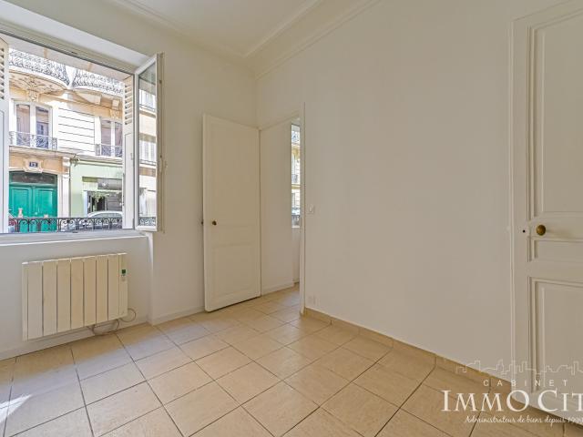 Location Appartement 3 pièces à Paris 75008 3 pièces