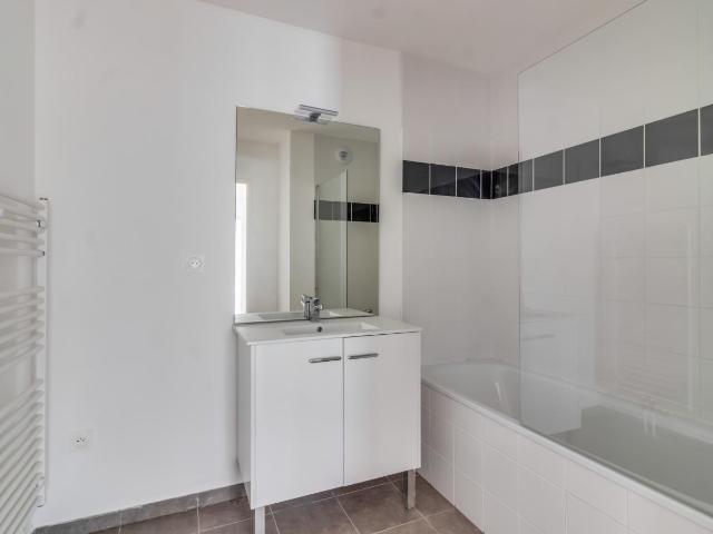 Location appartement 3 pièces ARMENTIERES 63m² à 835.88€/mois CDC Habitat