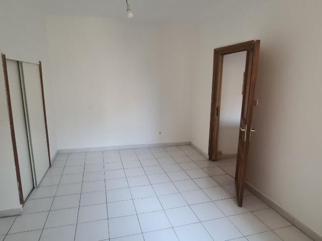 Location Appartement 3 pièces au coeur du centre historique | Corum Immobilier