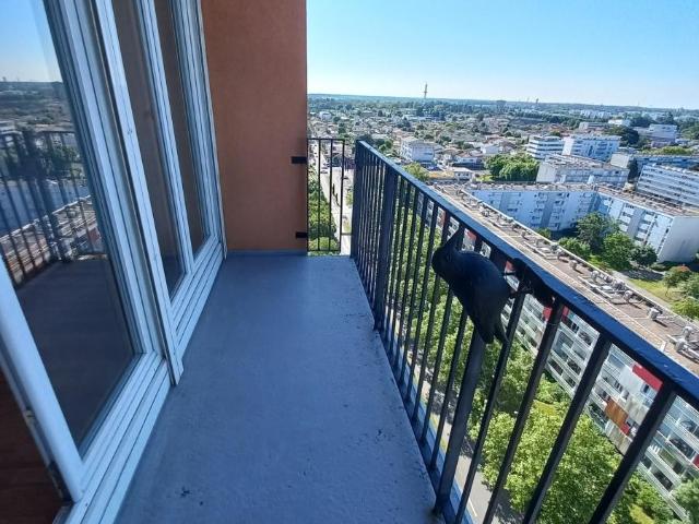 Location appartement 3 pièces CENON 65m² à 776.72€/mois CDC Habitat