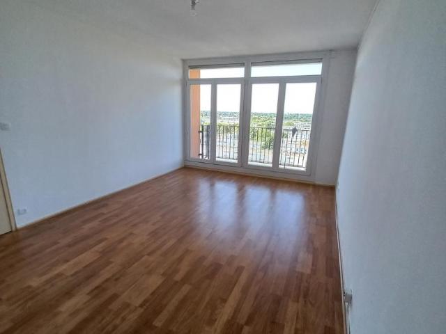 Location appartement 3 pièces CENON 65m² à 776.72€/mois CDC Habitat